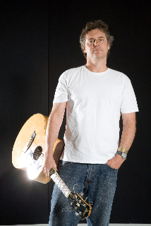 auld standing high res1