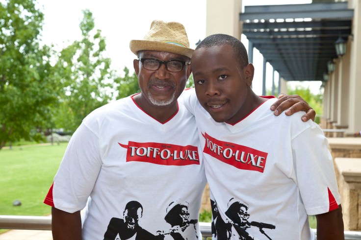 Look what is going on Toffoluxe!